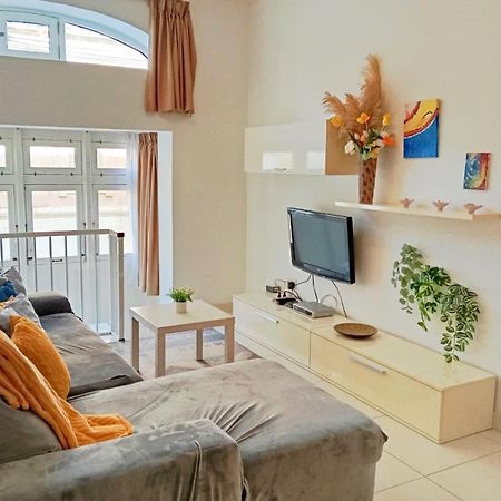 Modern Apartment In The Heart Of Sliema Steps From The Seafront Ngoại thất bức ảnh