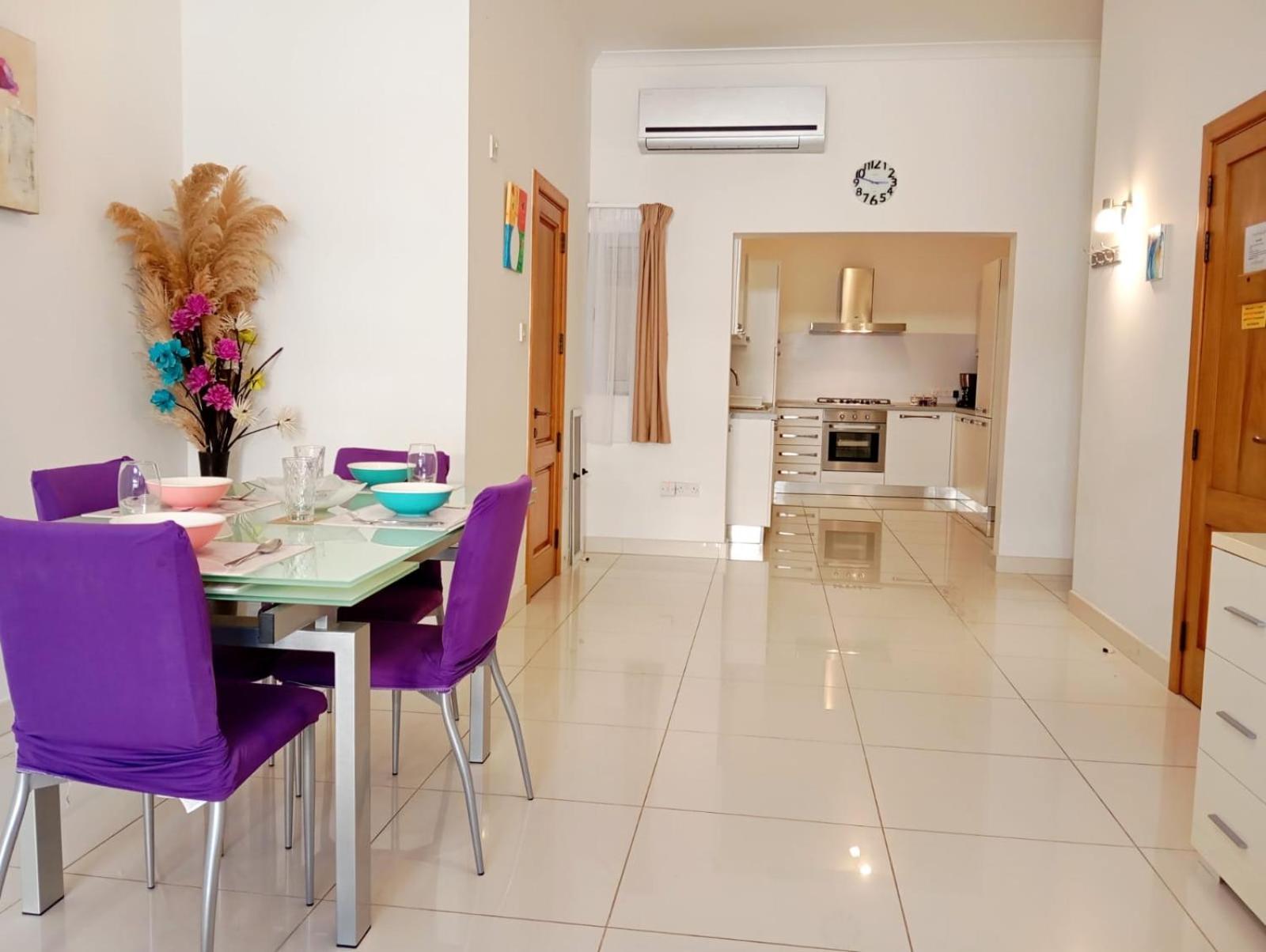 Modern Apartment In The Heart Of Sliema Steps From The Seafront Ngoại thất bức ảnh